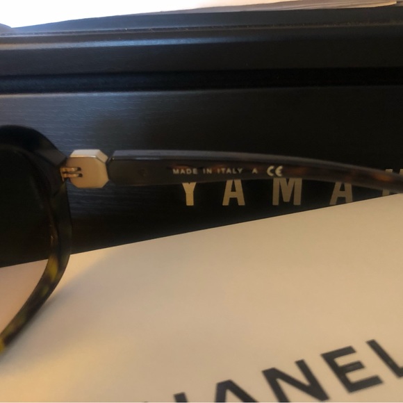 EUC Chanel Sunglasses 5286 c.714/S5 Tortoise Square Frames with Brown Lenses - Picture 8 of 10